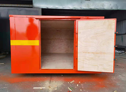 墨竹工卡车载炸药箱